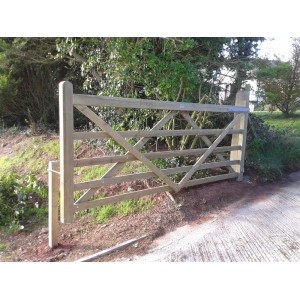 Timber Field Gate Planed