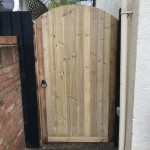 Tongue and Groove Curved Top Side Gate